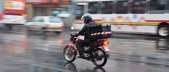 Tribunal suspende eficácia de portaria que trata do deslocamento de trabalhador com utilização de motocicleta