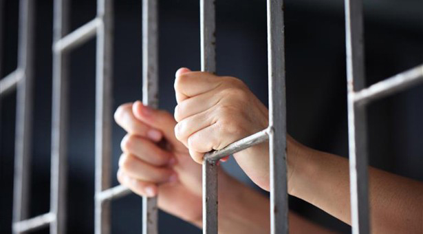 Guarda de drogas permite prisão dentro de domicílio mesmo sem mandado judicial